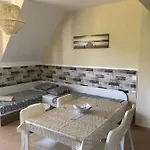 Gazde/Camere de închiriat Casa Angela Primorsko