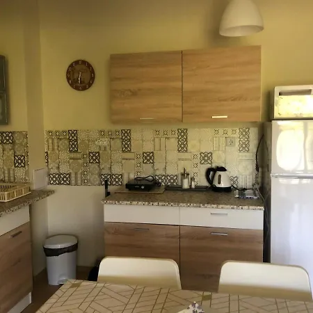 Gazde/Camere de închiriat Casa Angela Primorsko